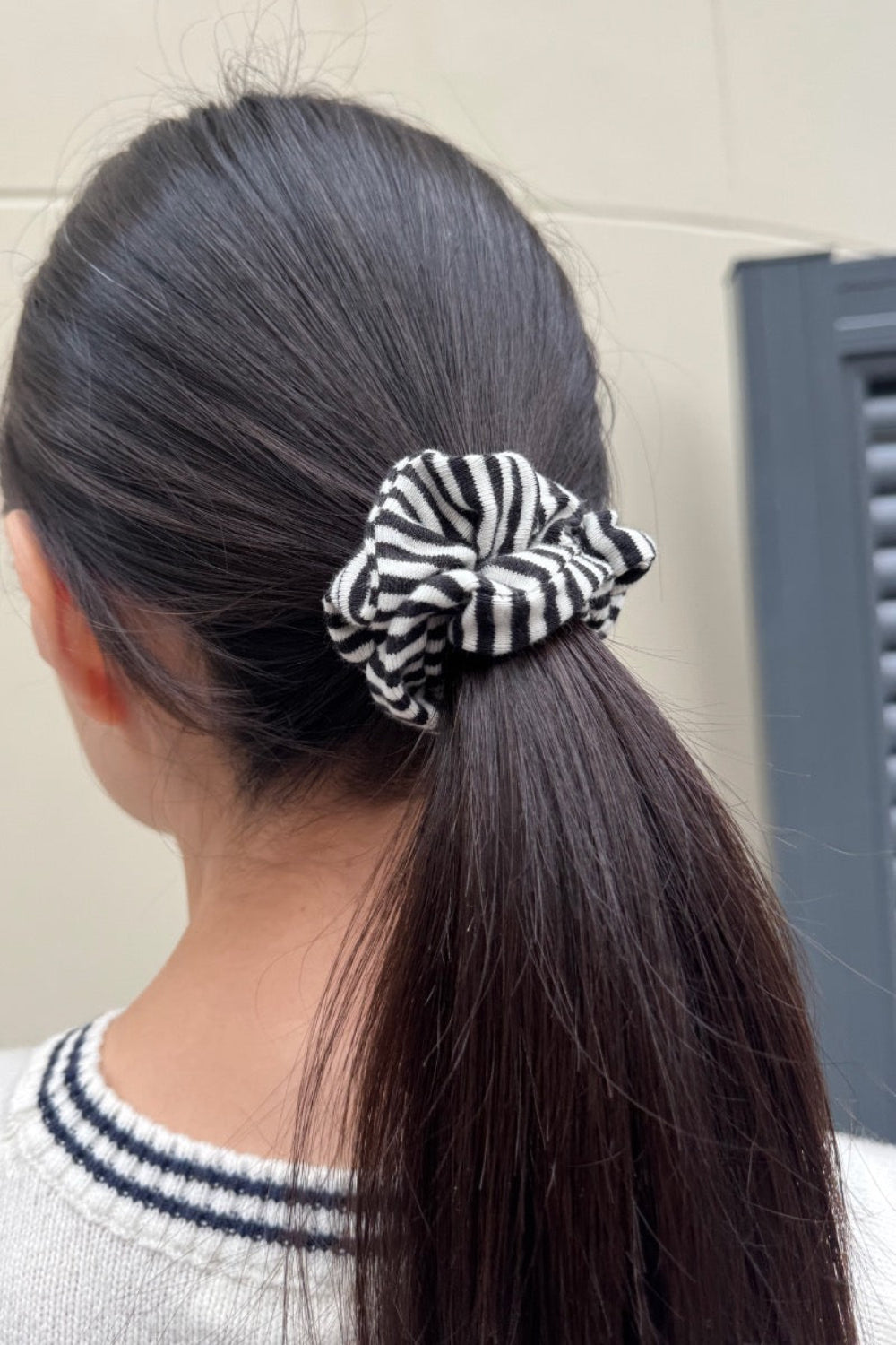 White And Black Stripe