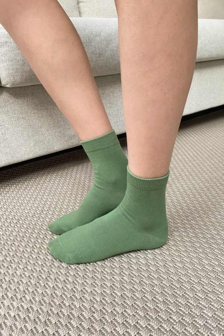 Basic Socks | Light Olive Green