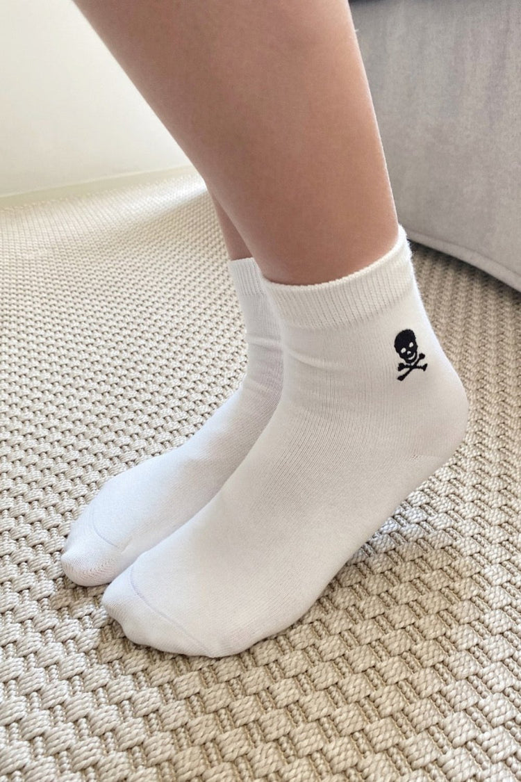 Skull Socks | White