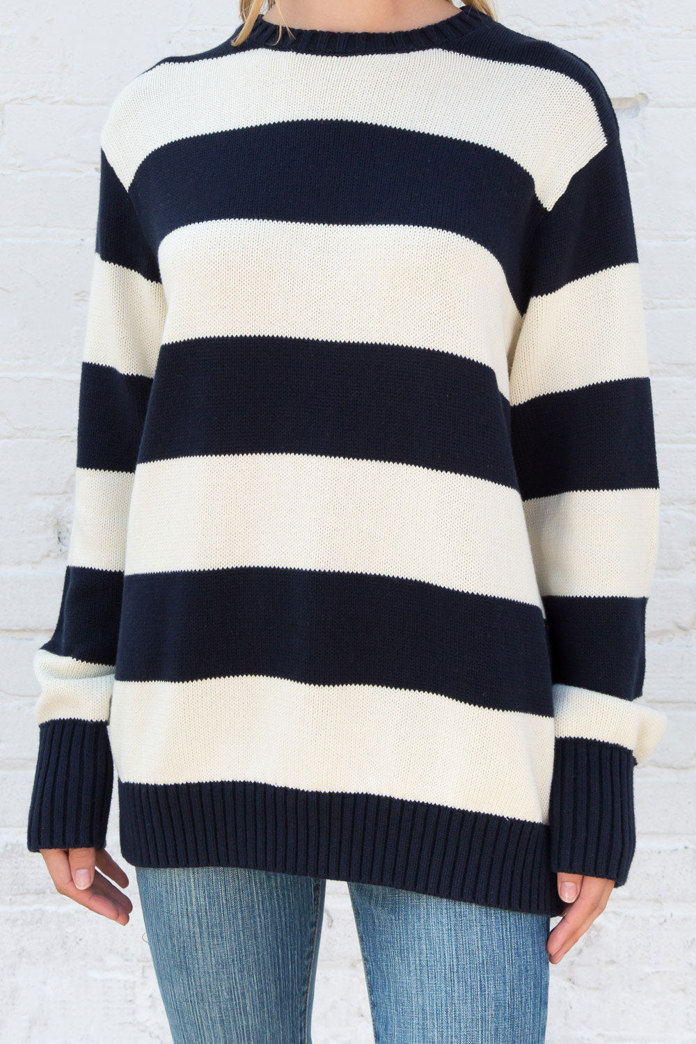 White With Navy Blue Stripes / Oversized Fit