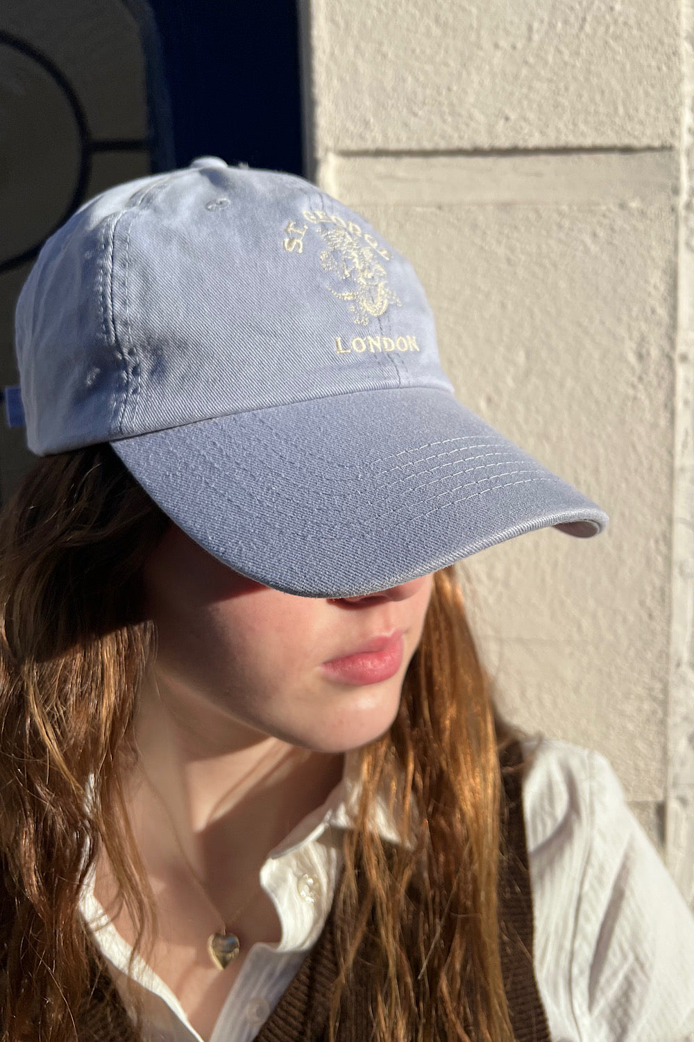 katherine-st-george-london-cap-brandy-melville