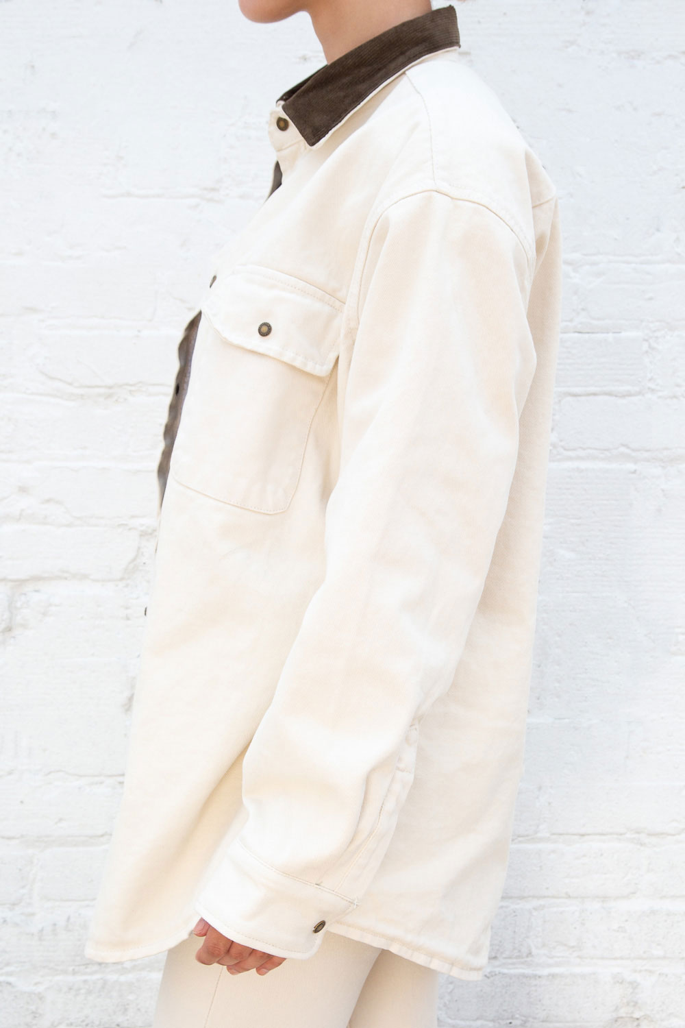 Ivory / Oversized Fit